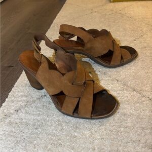 Chic Brown Strappy Heels